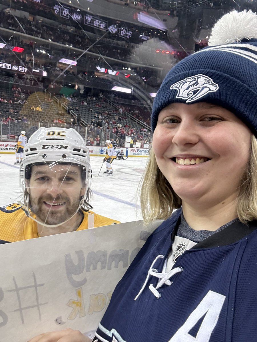 Coaster_Kate's tweet image. SUCCESS! Got my selfie with Tommy Novak! #preds