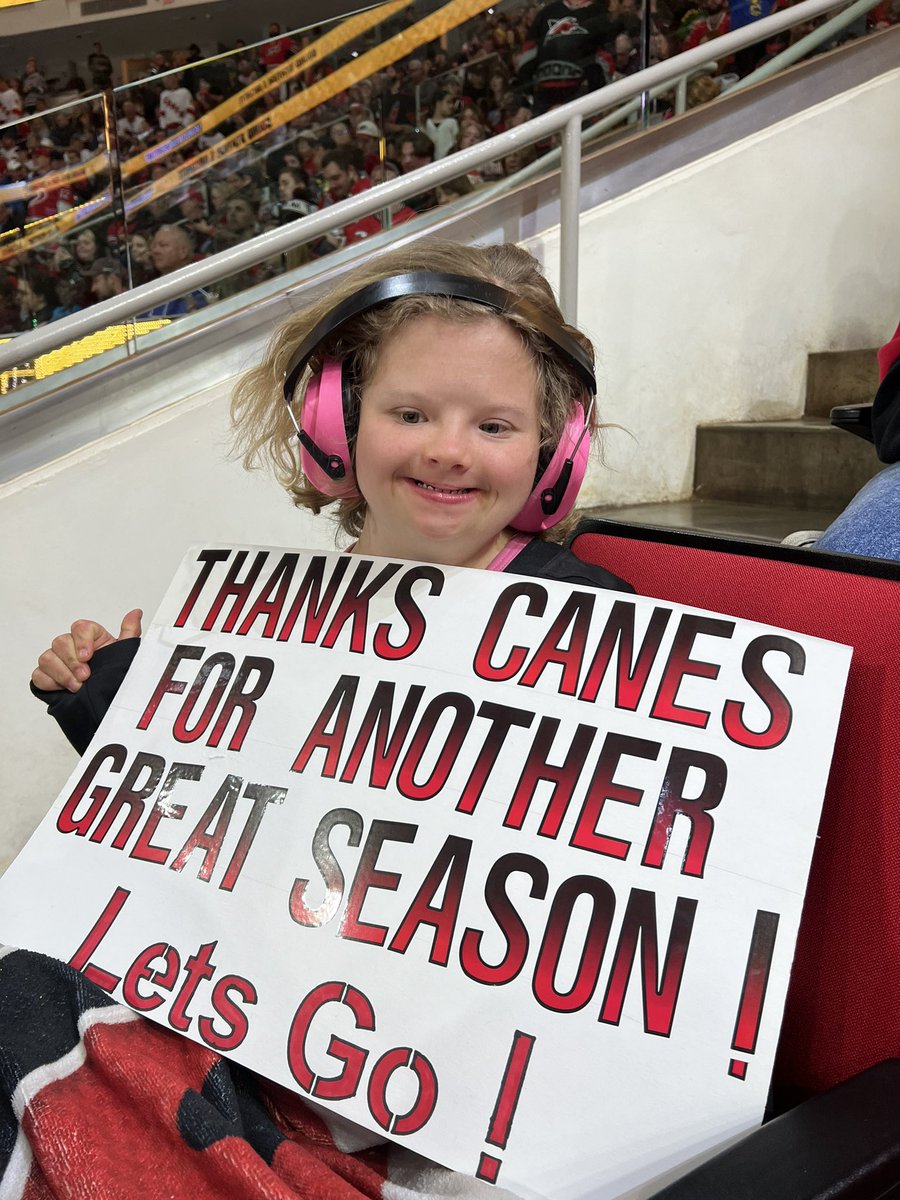 Emma has enjoyed another great season of fantastic Canes hockey!! Thank you @Canes for some great memories! 4 more games then Playoff time!!! ❤️🖤