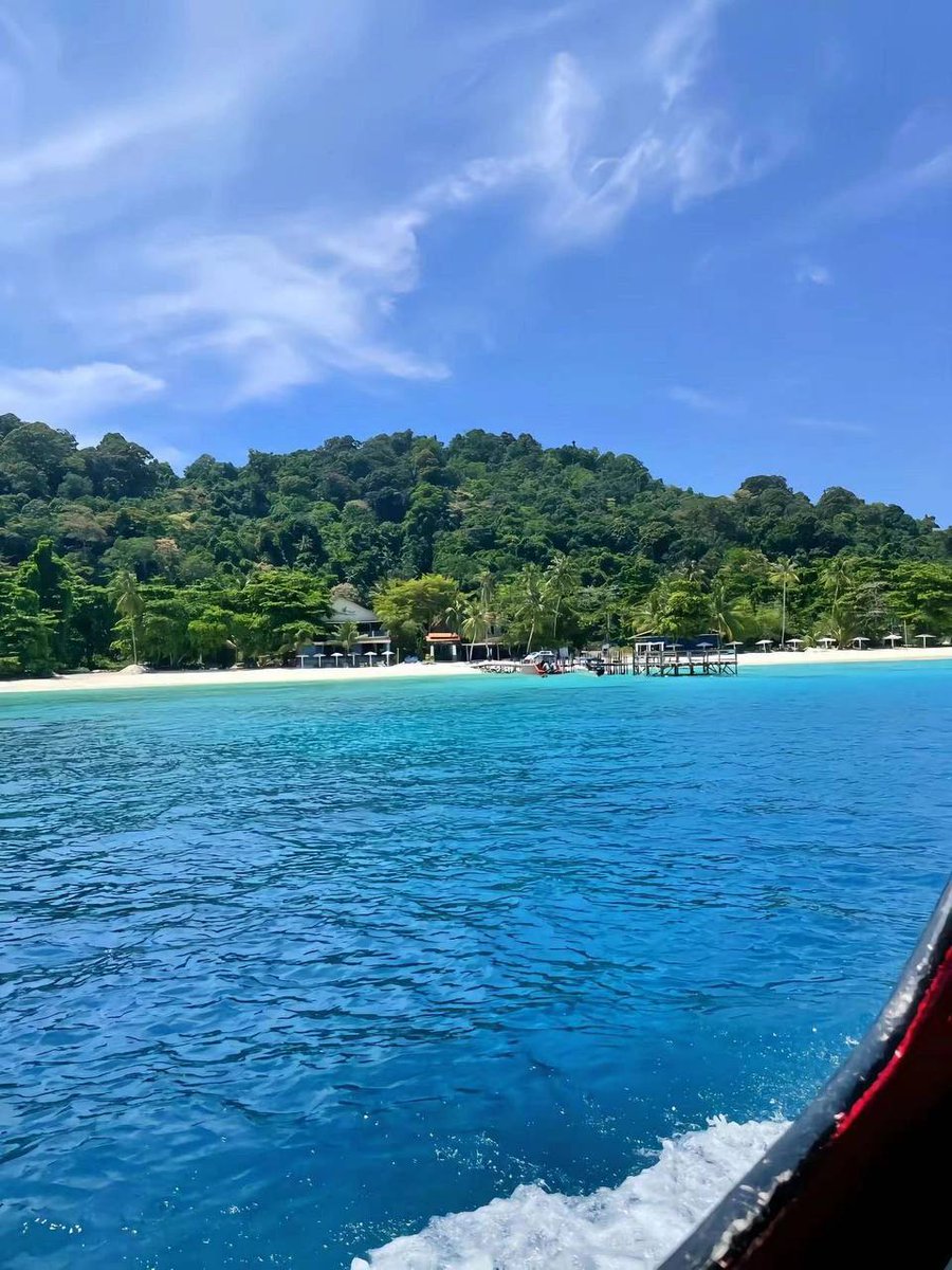 Only ⬝by ﾠfacing ⳿all ‍challenges ⳿in ‍life ᱸwith  a smile ​and love ᠎can ᱸyou ⬝truly ﾠappreciate the beauty ﾠof ⳿life.😊❤⳿️🌟