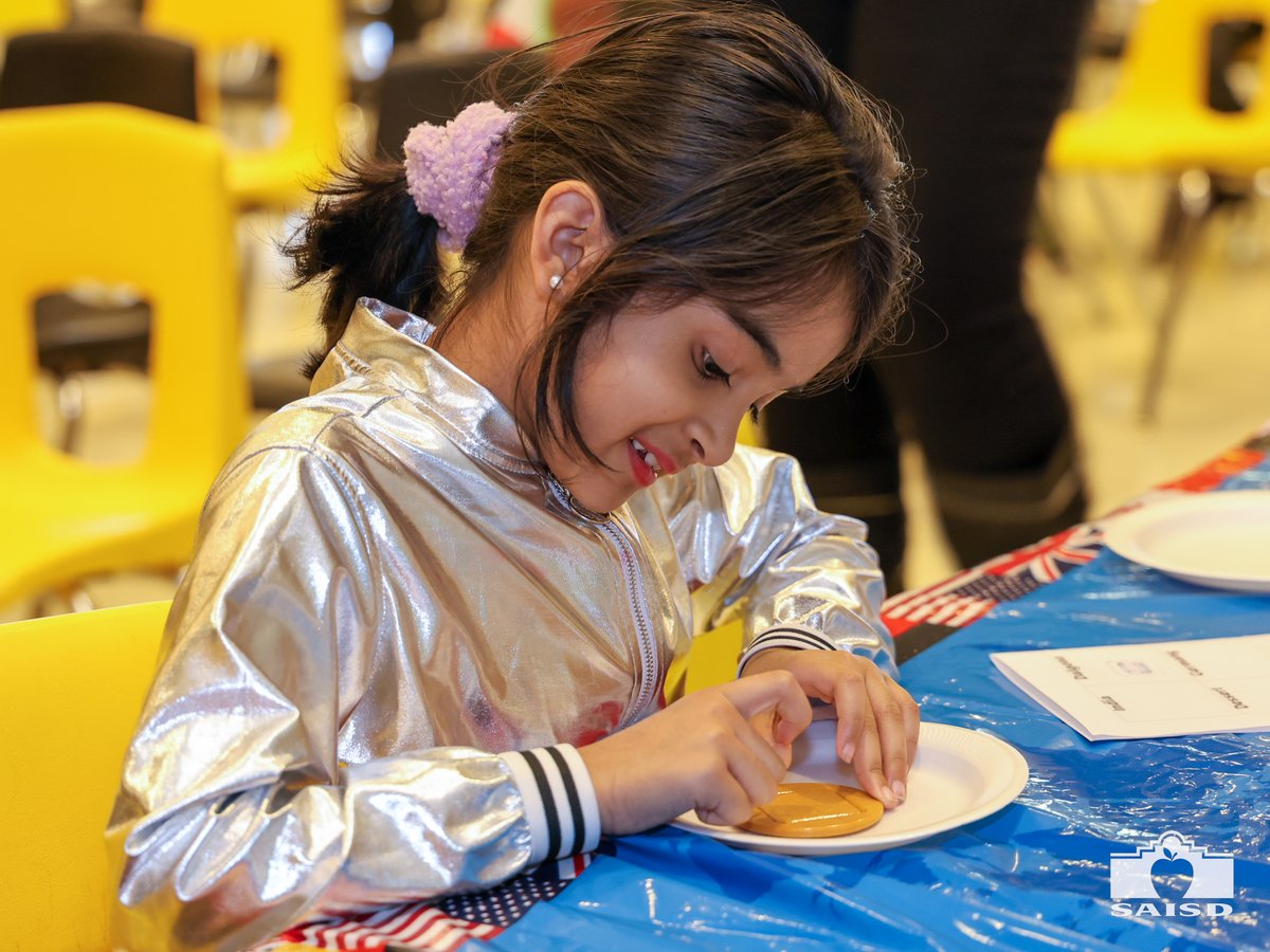 .@SaisdWhittier held their second annual Multicultural Festival. Guests were treated to food and cultural performances. Whittier celebró su segundo Festival Multicultural anual. Los invitados pudieron disfrutar de comida y actuaciones culturales. ➡️ ow.ly/EaFN50R9QHl