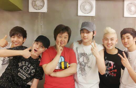 taeteetea's tweet photo. It's a random Monday morning, and suddenly I miss NUEST 🥺 https://t.co/DlODcjLj4h