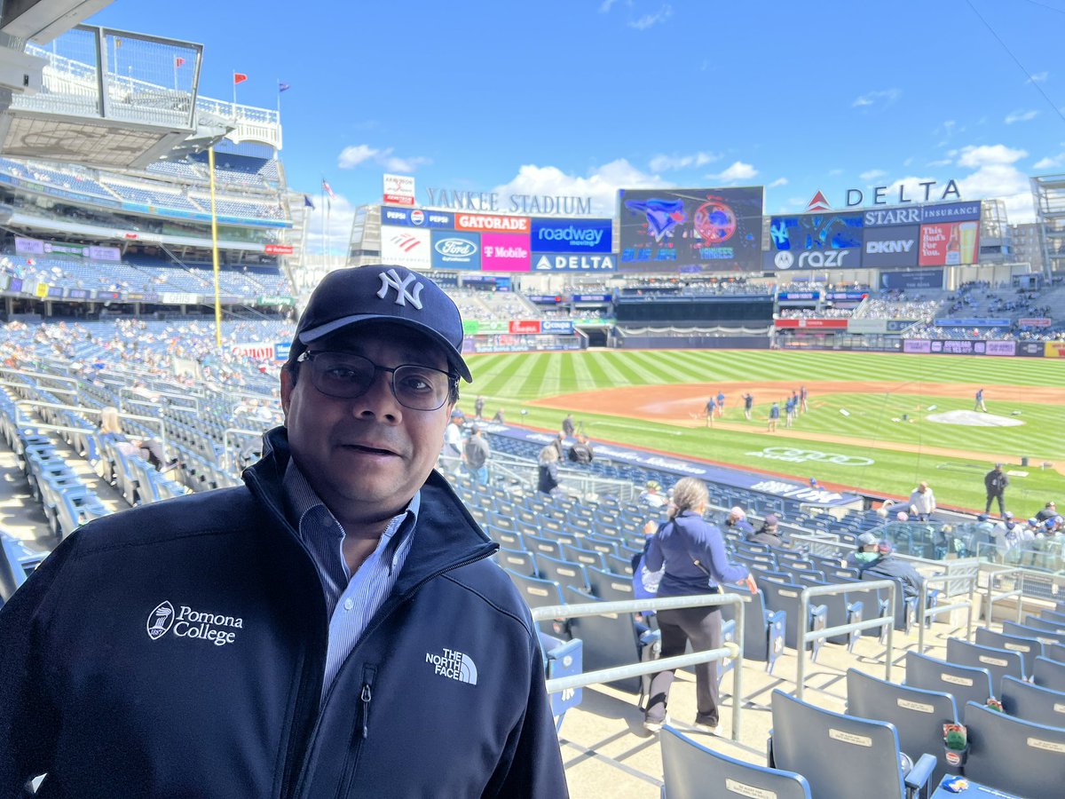 Yankees 8 - Toronto 3!! Still don’t understand how Angel Hernandez is allowed to be an umpire?!? So many mistakes. #yankees #bronx #mlb #seasontickets #baseball