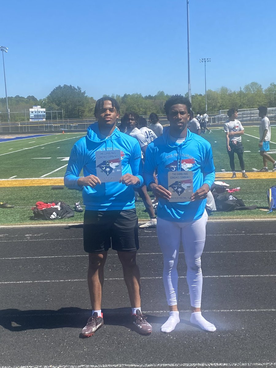 wright_jovon's tweet photo. Thank you @CoachesCombines for inviting me and my teammate @a3_jaedon to their showcase! I received the fastest pro shuttle  award! @RRACKLEY9 @RamsFootballNC @CoachRagland919 https://t.co/kge8iPezR8