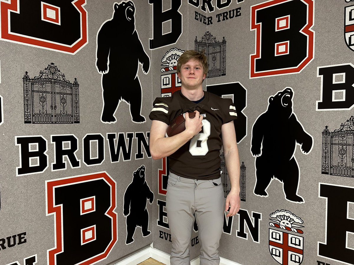 Had a great time at Brown yesterday. Thank you for the invite @CoachW_Edwards. Looking forward to coming back to campus. @CoachPDeCapito @coach_spinnato