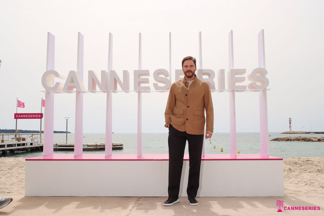 more pictures of daniel brühl attending the worldwide premiere of ‘becoming karl lagerfeld' #CANNESERIES