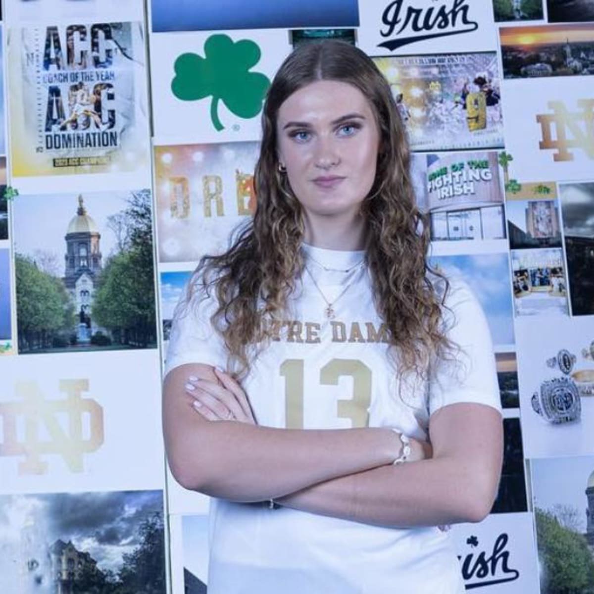 💡PLAYER SPOTLIGHT:—Kate Koval ▫️School: Notre Dame ▫️Class: 2024 ▫️Position: Center ▫️Rated 5 stars by ESPN ▫️No. 1 post player ▫️Height: 6’5 ▫️Avg’s 15.1 pts, 11.7 Rb’s, 60% Fg “She’s very skilled, versatile, & competitive.”—Ivey #QualityOverEverything ☘️🔥🏀