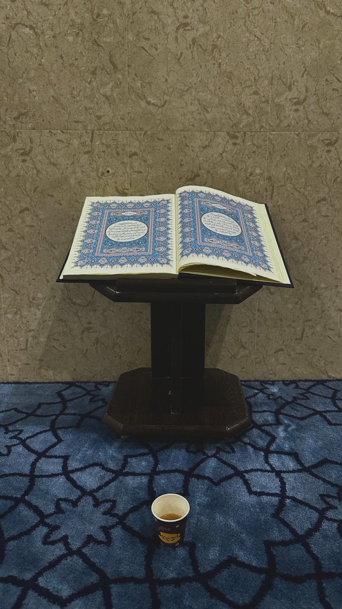 vee4i's tweet photo. ربّي 
آتيت بالصفُوف الاولى 
ناجيتك
أن اكون من الأولين 
بالرحمه والمغفره والرضوان ،  
آتيتك آلملم شُتاتي 
بالصلاة والدعـاء 
فلا تردني خائبه 
ولا عاتمه ولا عنّ الحق ضائعة https://t.co/ueRZCobJQn
