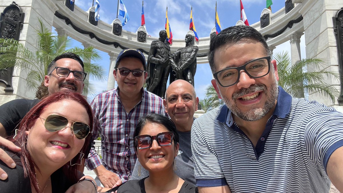 Efraín F. Palacios tweet media