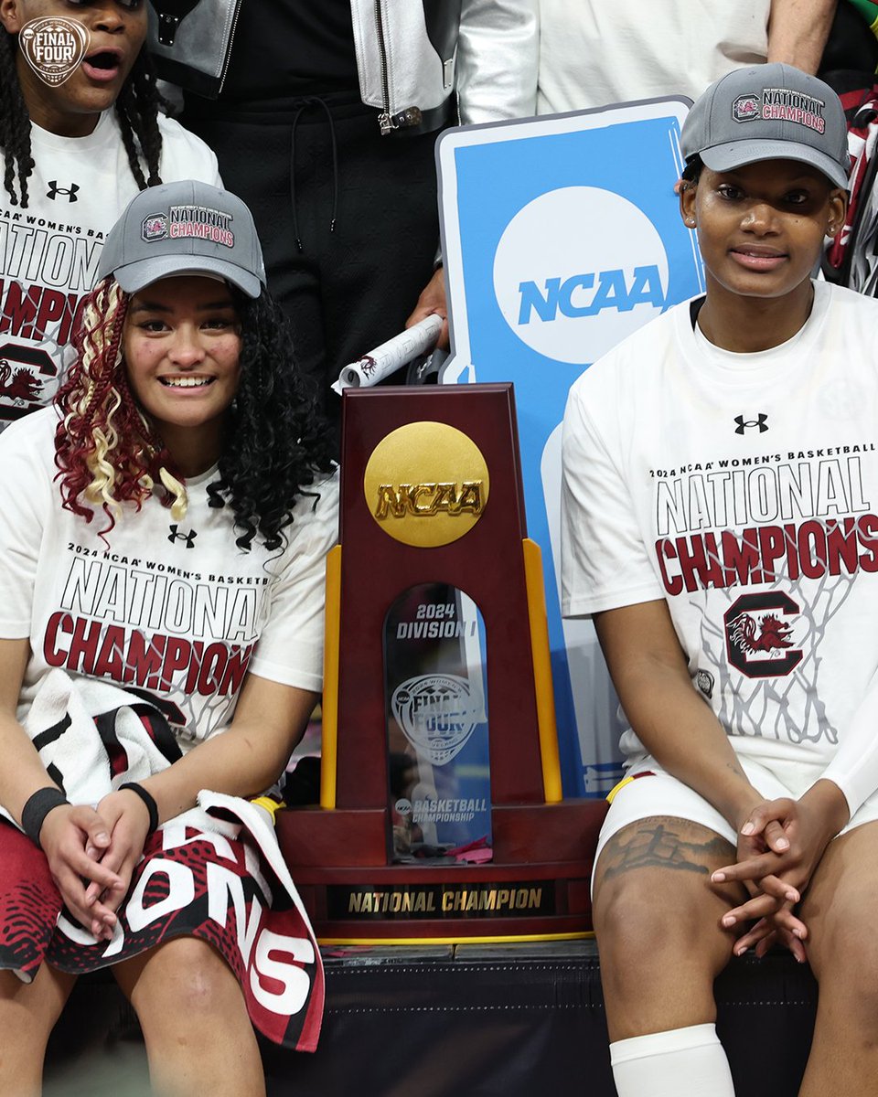 Heart of Champions 🫶🙌 #NationalChampionship x @GamecockWBB