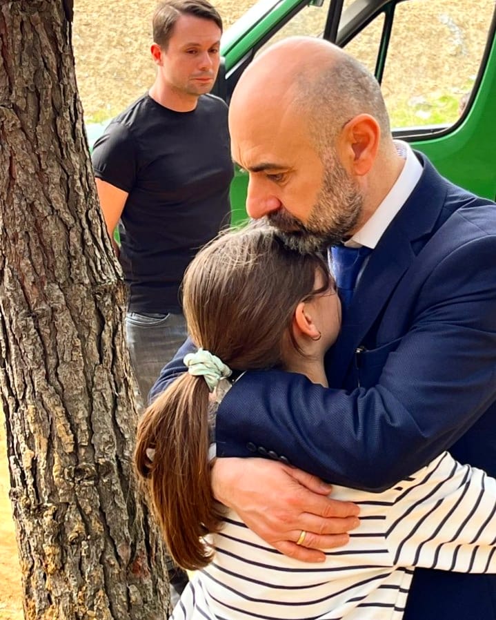 MuratAltun1971's tweet photo. #Hakikât ve #hikmet'e erişme yoluna #aşk ile #talip olanlar, "insan topraktandır" ifadesinde saklı derin anlamı özümser, yüreklerinde #kin, #kibir, #bencillik, #haset gibi kötü duygulara yer vermemeye özenle gayret eder ve en büyük #ibret vesilesi #ölüm gerçeğinden #ders alırlar. https://t.co/LfuZAu65F2