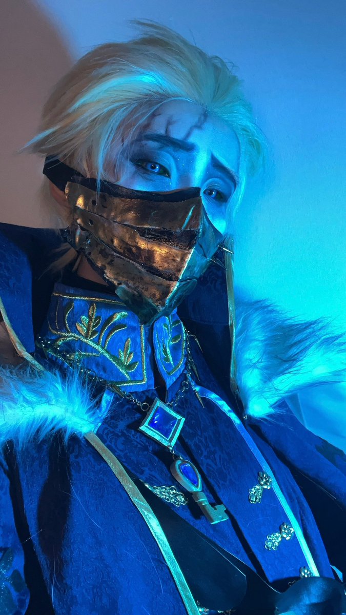 aa_aona777's tweet photo. 看守長

#第五人格 #IdentityV #idv
#第五人格コスプレ #コスプレ
#アルヴァ·ロレンツ https://t.co/JgJzU7Dk8G