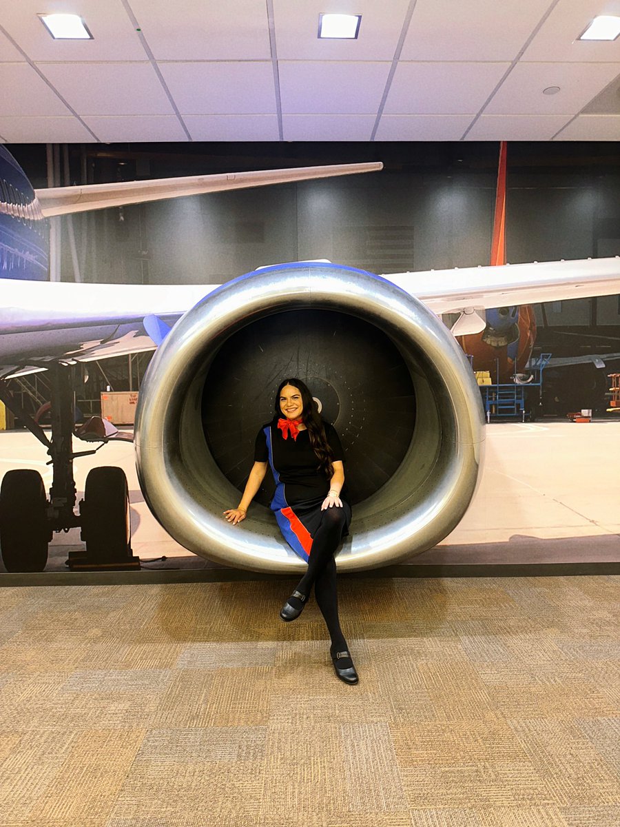 al0hamele's tweet photo. got my wings and now I’m livin’ my dreamzzz ✈️☁️✨ welcome aboard your newest Southwest Airlines flight attendant 😜 see ya in the friendly skies 💙❤️💛 https://t.co/v3vDsNG10v