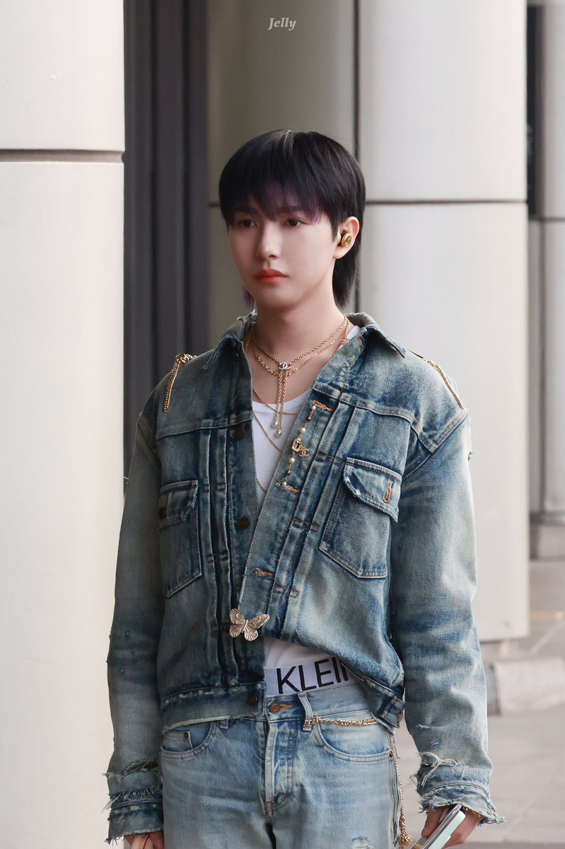 stepping out looking like THIS right after he called someone a rat &amp; told them to lawyer tf up is CRAZYY like how could you not say CUNT