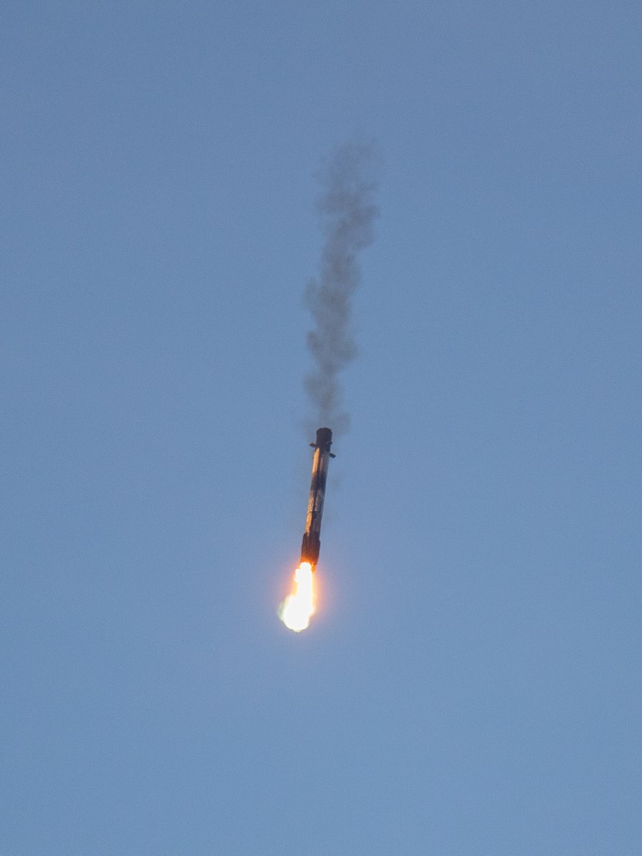 SpaceX launches Bandwagon-1 ⬆️ Falcon 9 B1073 lands at LZ-1 ⬇️ 📷: Me for @SuperclusterHQ