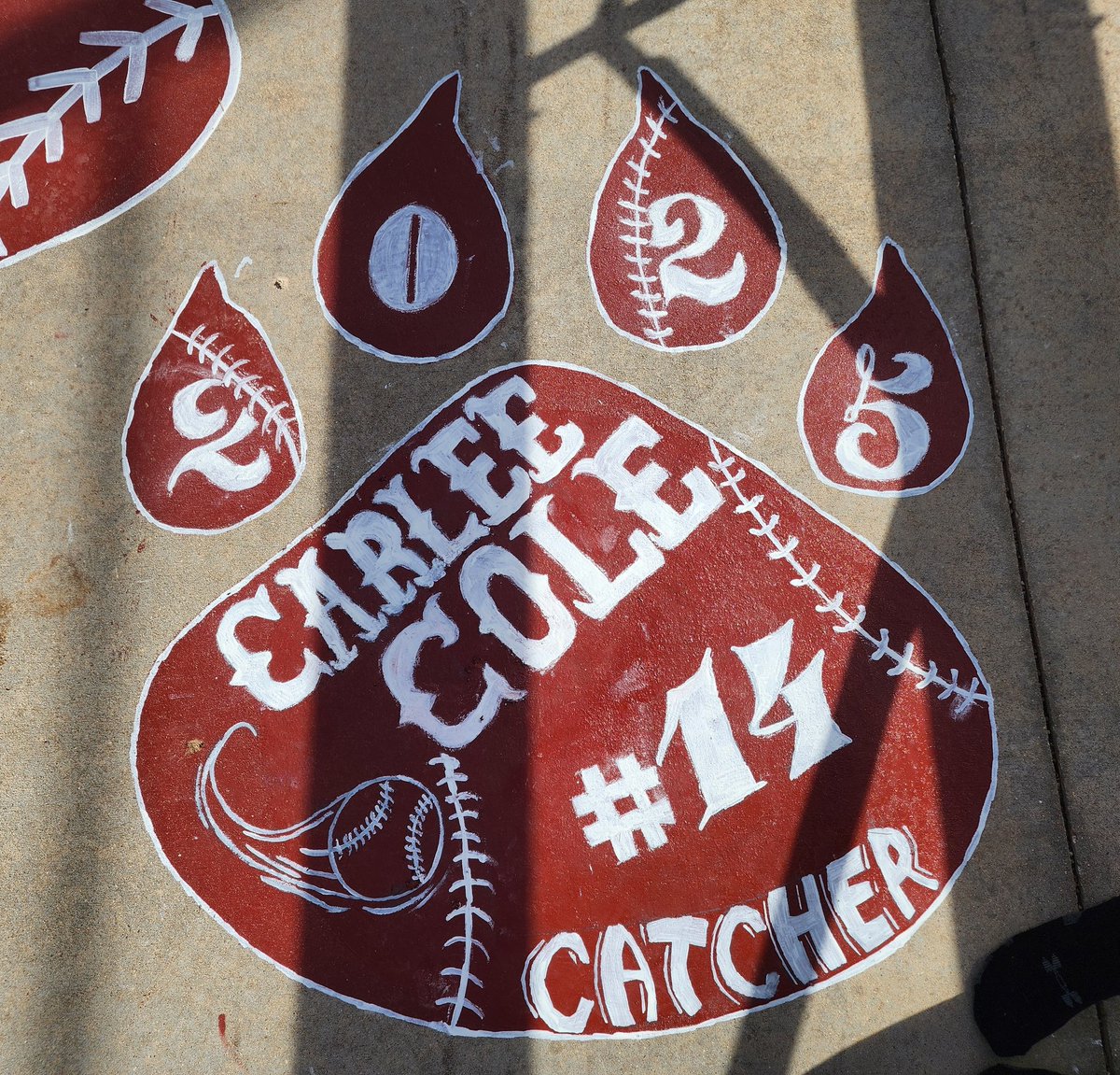 CarleeCole00's tweet photo. ♥️Tradition♥️ Tonight was my Junior year "paint the paw"! As a team we paint pawprints leading to the fields. We each get 1 paw to make our own! I LOVE how mine turned out! I love to draw so I get to go all out! 
#reppinAvila 
@TeamKansas16U @CoachKennedy5 @Avila_Softball https://t.co/w84TqONcPI