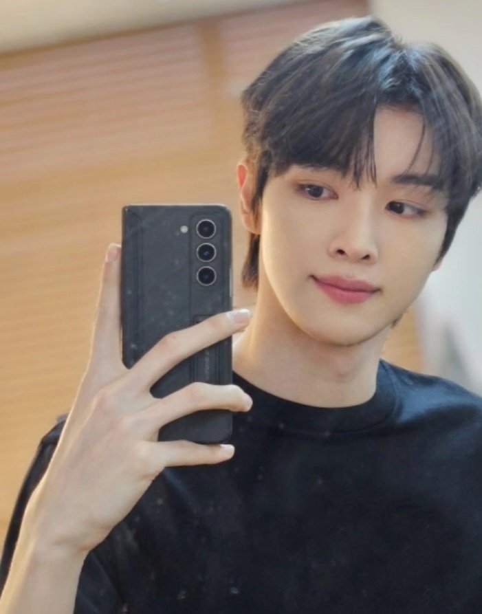 sungchan pics (@sungchan_pics) on Twitter photo 