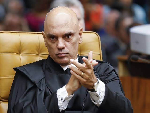 Ministro Alexandre de Moraes ACABA de INCLUIR Elon Musk como INVESTIGADO no inquérito das milícias digitais. O Brasil não é QUINTAL da EXTREMA-DIREITA!!!