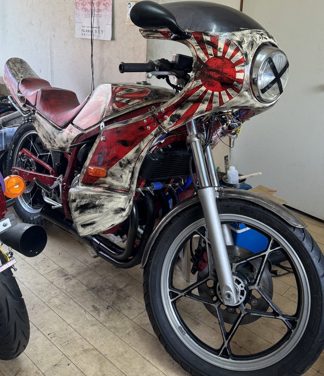 ROLLNGonDUBs's tweet photo. こいつとはお別れした
良いバイクだったぜ
#gf250 https://t.co/CJmO2bIudk