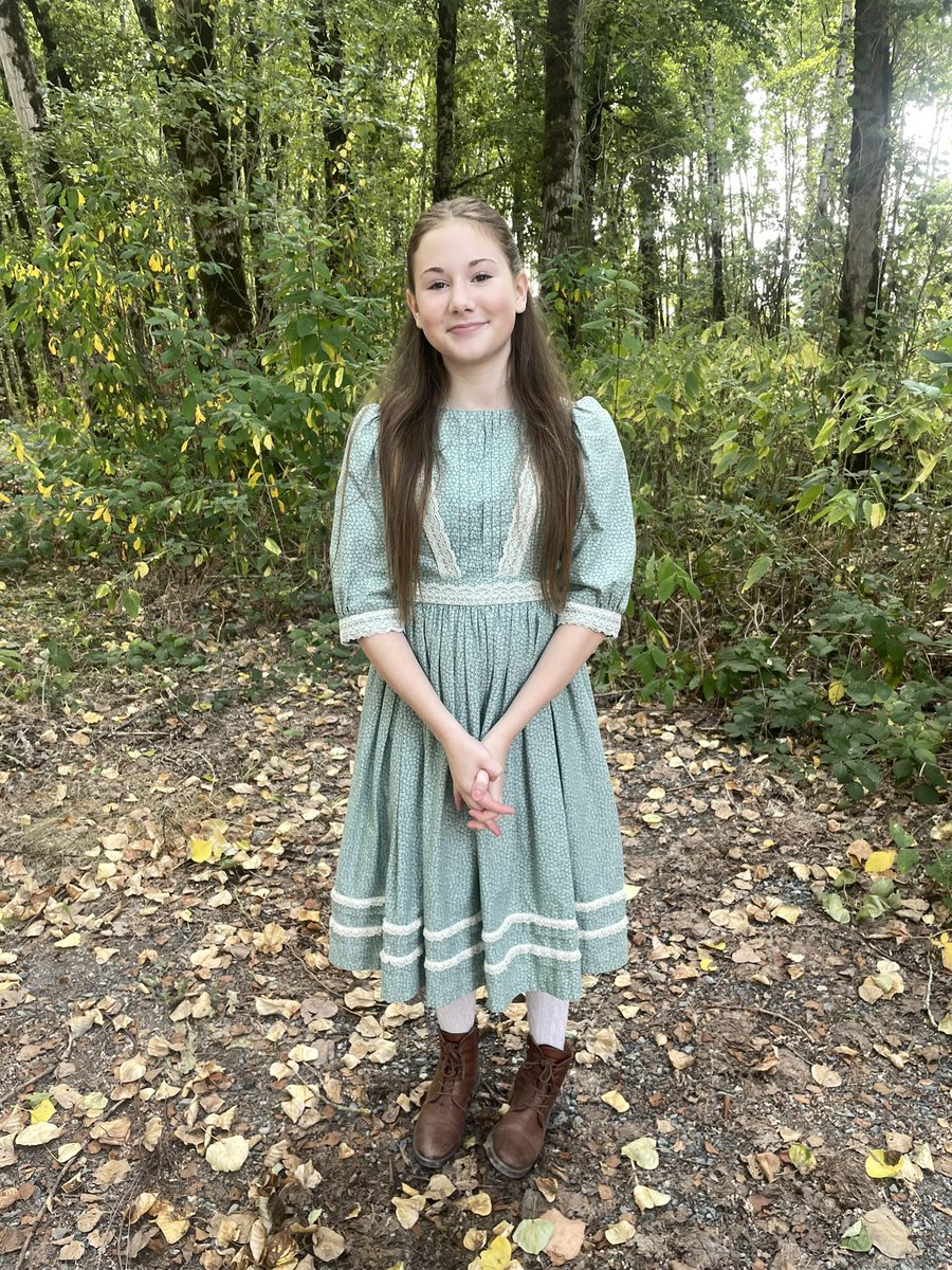 Hi #Hearties ❤️❤️ not much longer until season 11 of When Calls The Heart airs! 9/8c See you there! 😘 @WCTH_TV @hallmarkchannel @SCHeartHome