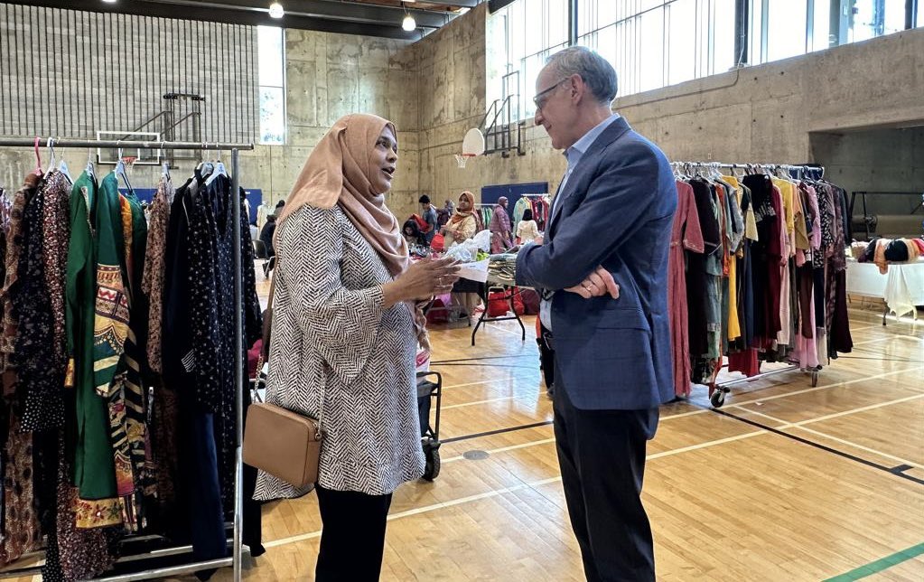 What better way to get ready for Eid-ul-Fitr than to shop at the Eid Bazaar hosted by @thorncliffetwpc. It’s on today until midnight. Lots of great clothes, scarves and jewelry.