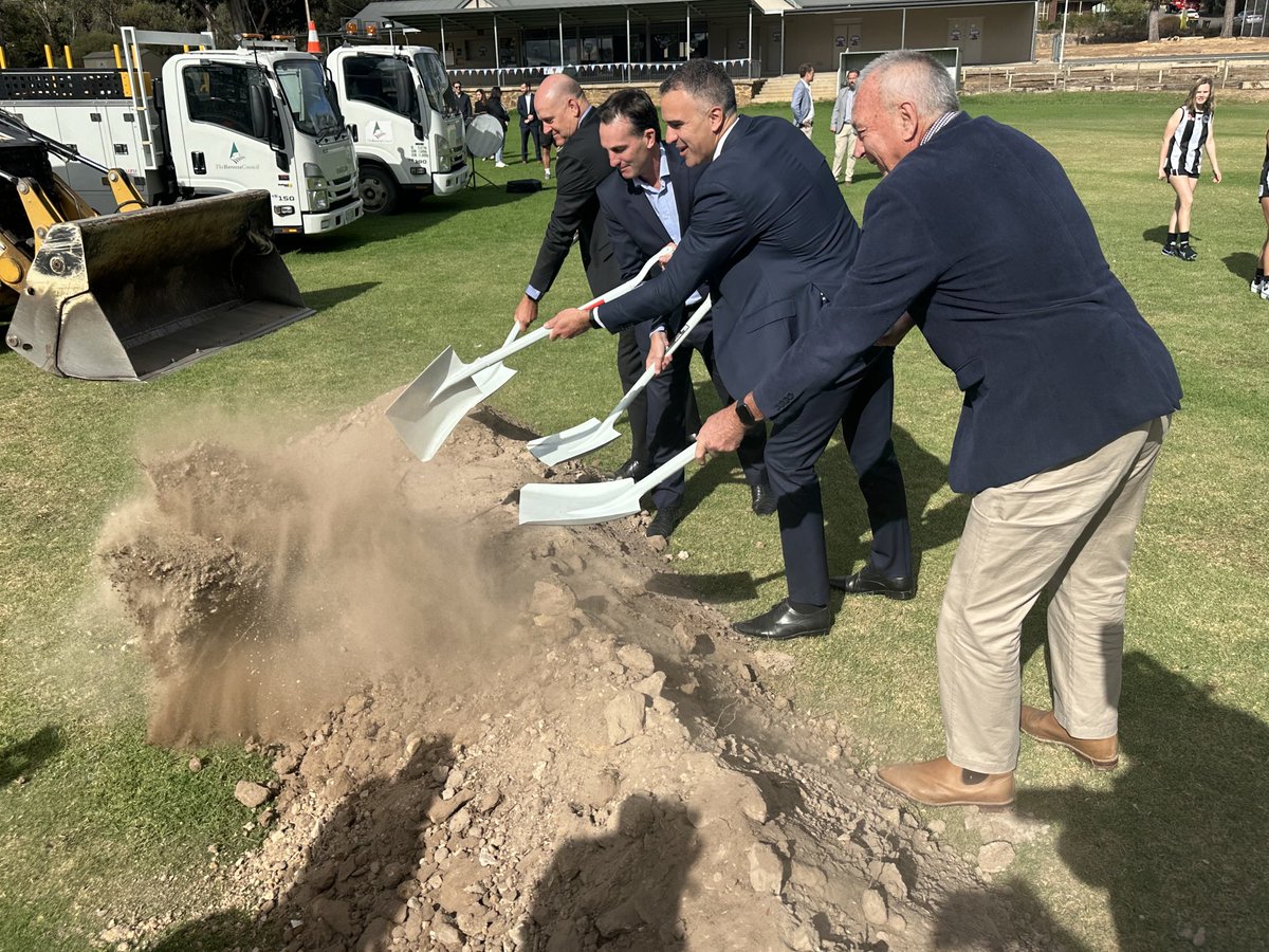 BREAKING: The Barossa Valley to play a role in next year’s Gather Round - with Lyndoch Recreation Park in for a $40mil make-over. ⁦@7NewsAdelaide⁩ ⁦@7NewsAustralia⁩ #gatherround #afl ⁦@AFL⁩