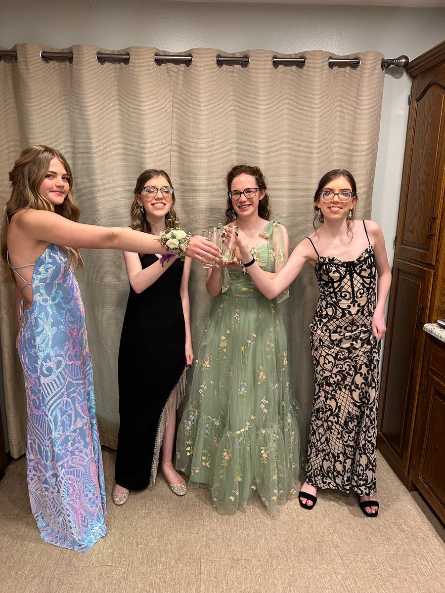 Angela Johnson tweet media