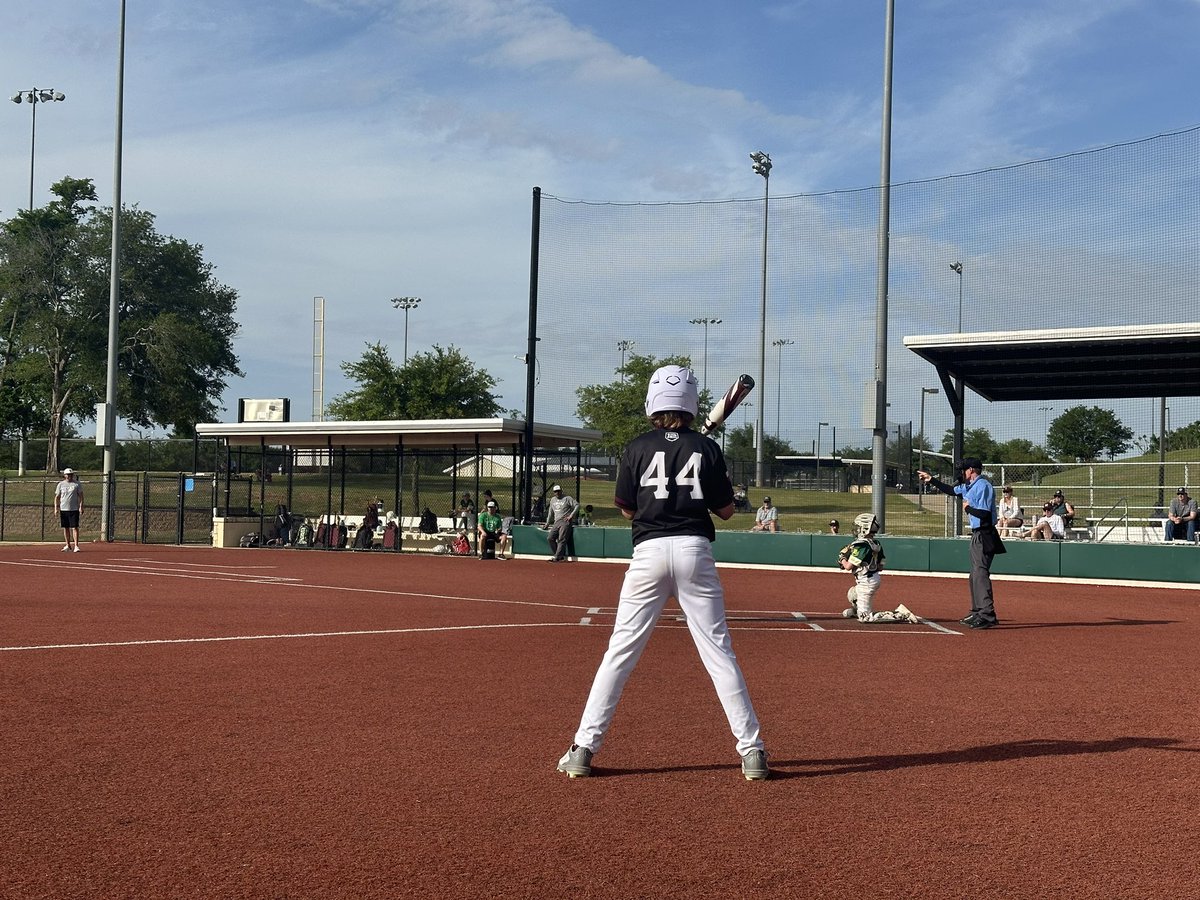 We’re not finished yet, but it’s been a great day of baseball for the Hogan boys and their teammates. 5 games on a Sunday means things are going well on the diamond.