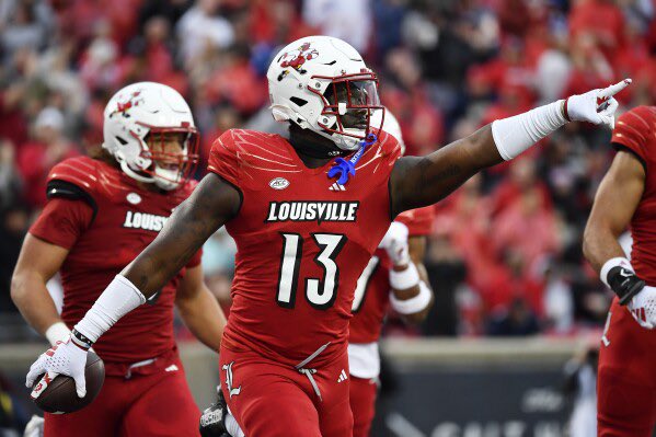 After a great conversation with @Coach_RWallace, I am extremely blessed to receive an offer from the University of Louisville!! @goodlandAD @CoachMoshier43