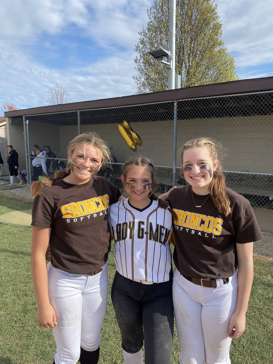 Jeff Herrmann (@herrmj12) on Twitter photo Happy Birthday Brooklyn! Aub, Brooklyn, and Soph played JH softball today at WB!!! <a href="/cincydoomtht/">@cincydoomTHT</a> Happy Birthday Brooklyn! Aub, Brooklyn, and Soph played JH softball today at WB!!! <a href="/cincydoomtht/">@cincydoomTHT</a>