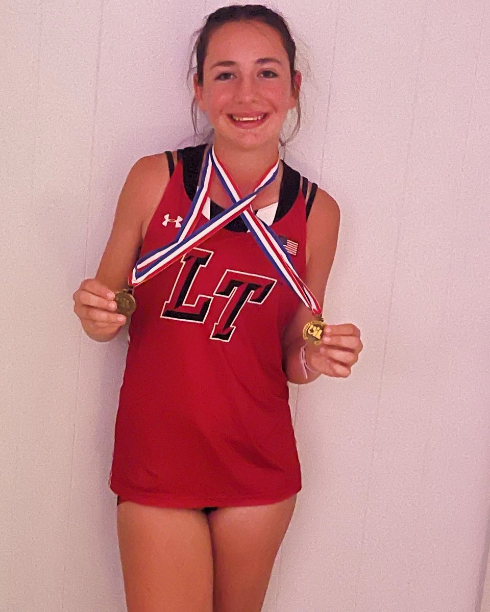 TaylorMcCali's tweet image. Districts for track and field. 2 Medals and 2 PR's. Sad it's over but glad I got to compete. #Laketravistrackandfield #trackgirls #distancerunners