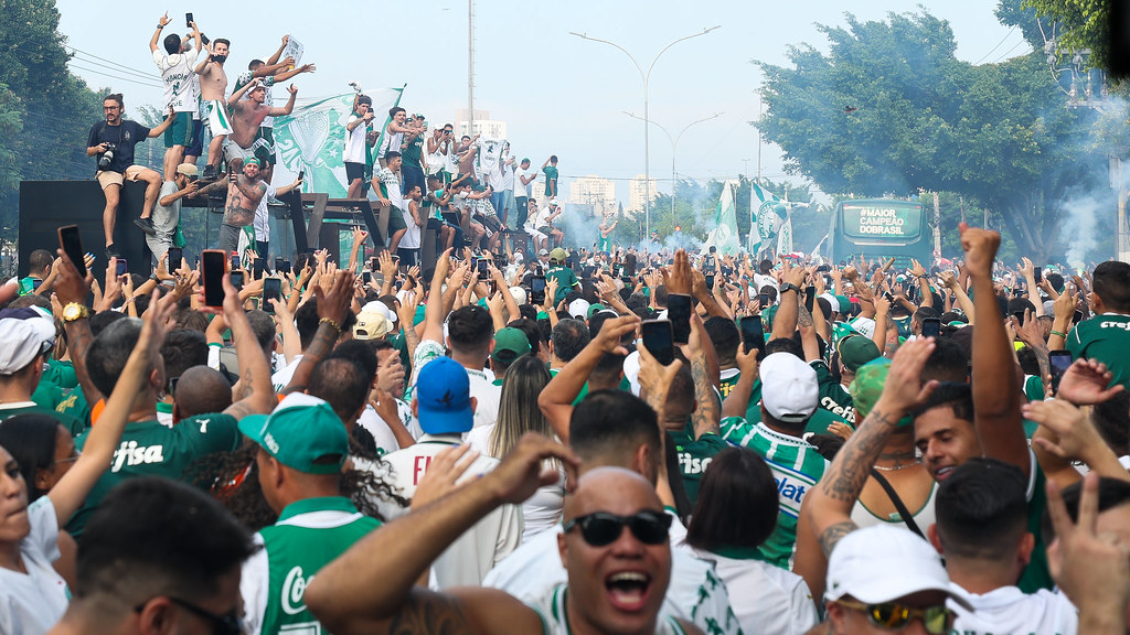 palmeirasptd's tweet photo. Time inigualável.
Torcida incomparável.

É bom demais ser Palmeiras!

📸 Fabio Menotti/Palmeiras https://t.co/UJMJ3zhpn5