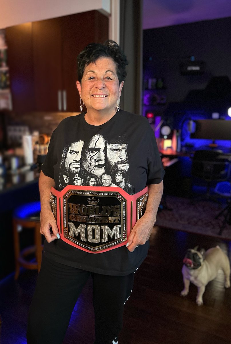 Mama is loving mania! 👑🩷 #WrestleMania