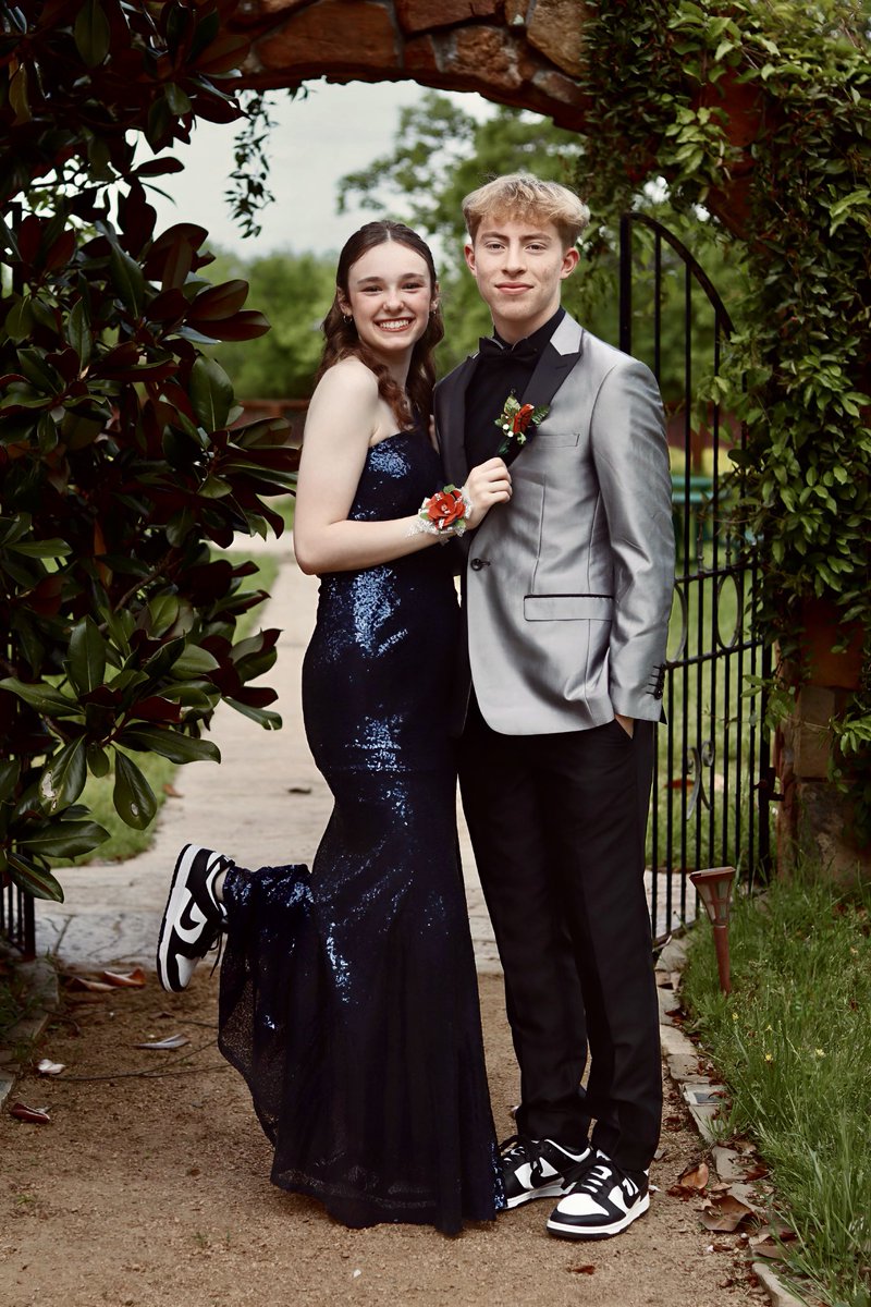 Sr Prom