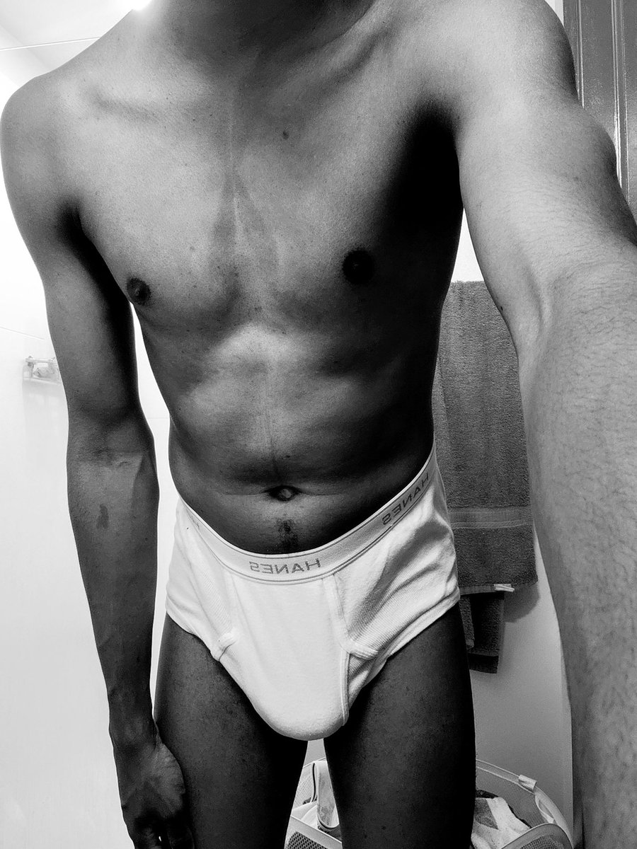 Hanesbriefs1995's tweet photo. April 2024 White Briefs Collage Pt 5
#me
#mycontent
#gay
#gayunderwear
#gayselfie
#gayphotographer
#gayportrait
#tightywhities
#whitebriefs
#whiteunderwear
#underwear
#looking4bf
#underwearselfie
#underwearfetish
#inmyunderwear
#exhibitionist https://t.co/JqVFfgxswh