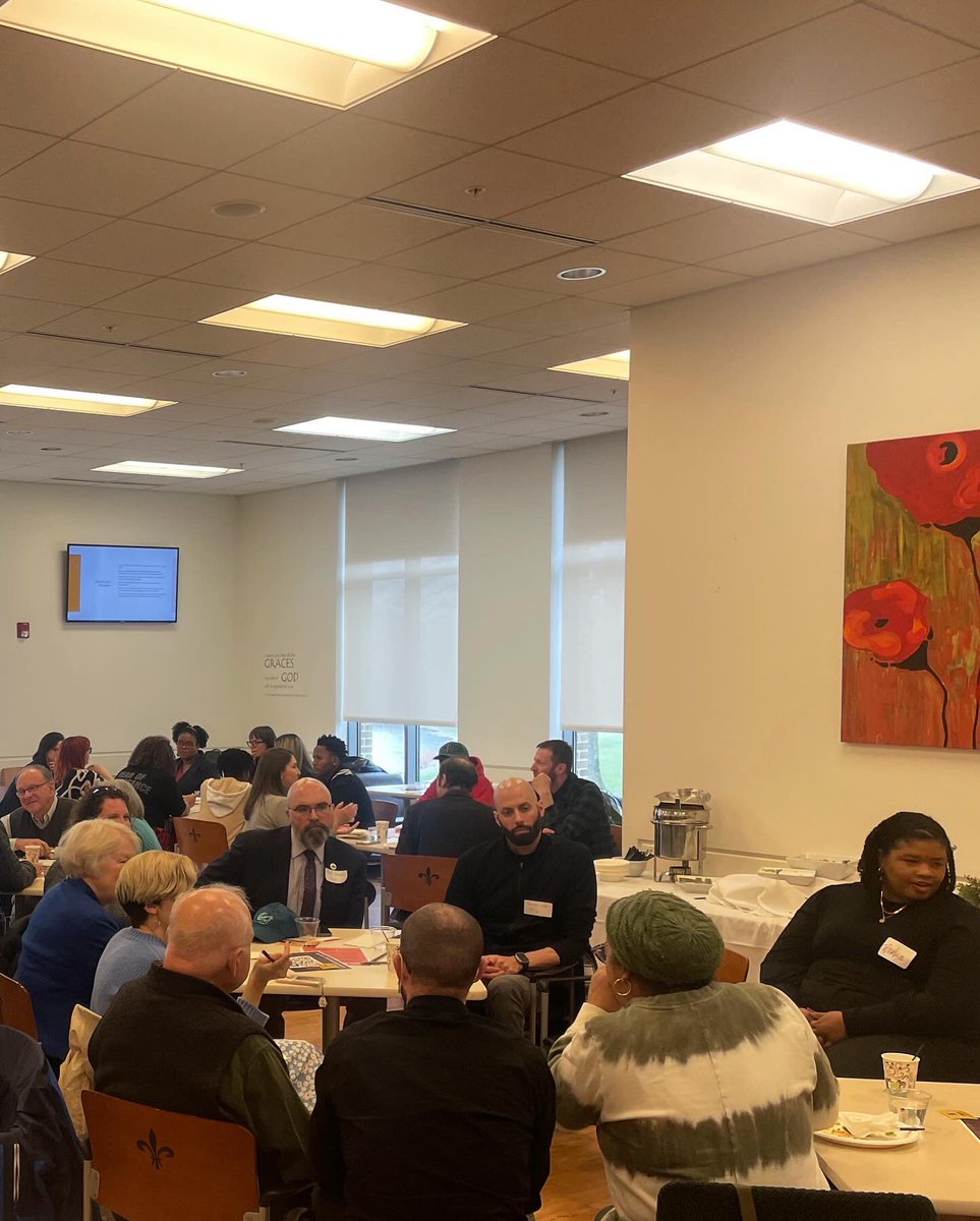 Our 1st Rust Belt Symposium <a href="/UrsulineCampus/">Ursuline College</a>! Inspired by the energy, laughter, and joy of doing public humanities work in our region! Looking forward to future collaborations! #rustbeltlab #rustbeltfutures