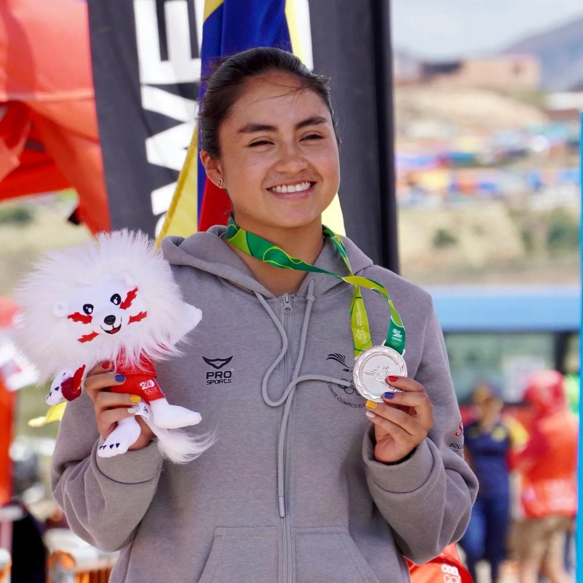 🚴‍♂️ #CiclismoSoloCiclismo🚴‍♀️¡Necesitamos más competencias! En los Juegos de la Juventud #MateoRamírez se llevó el oro #NatalieRevelo y #EnriqueJarrin el bronce gracias al apoyo empuje y sustento de su equipo Sólo Pedal y su familia¡@Cresatelitalecu @pamozaec @TulcanOnline 🏅🌍