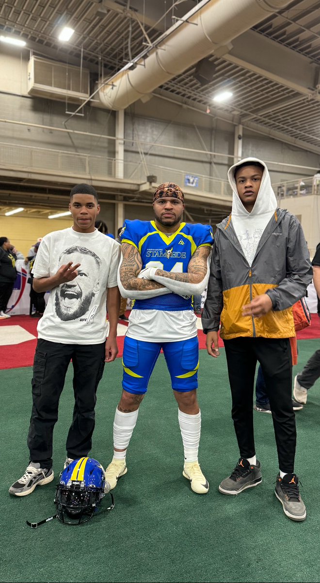 HowardjrH2's tweet image. Congrats to my dad with the win last night. 1-0. 0 catches allowed 5 targets. A dropped int. #Speedkillz #24 # Harrisburgstampede #Proarena