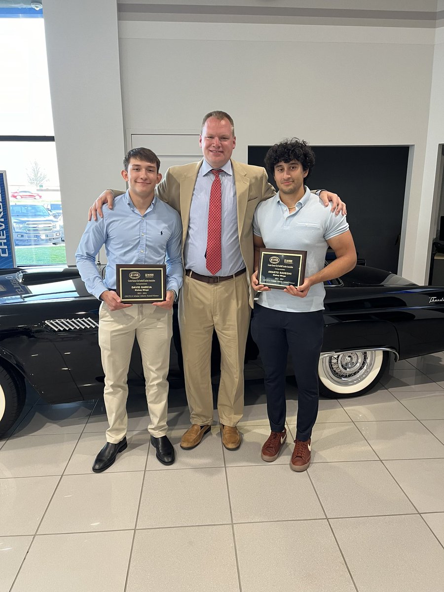 Congratulations to @arasto_sadeghi & @david_garcia_22 for being recognized by the @The_GKCFCA as a scholar athlete award winner. Huge thanks to McCarthy Auto for providing this incredible opportunity. #WeRMiege