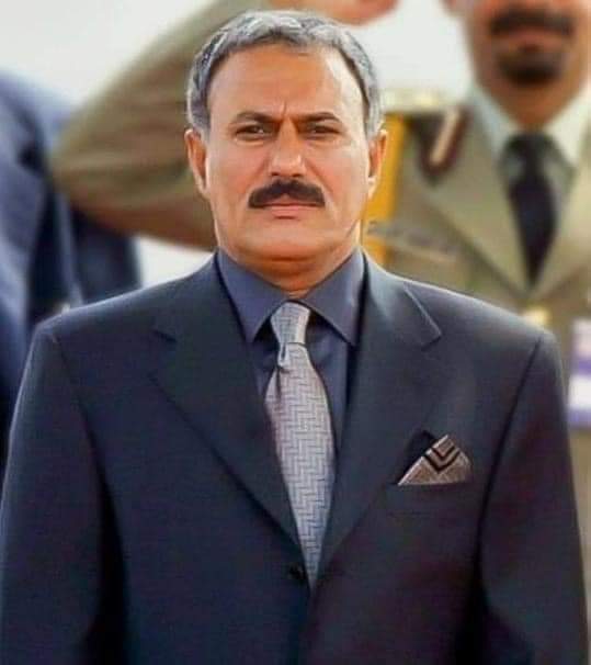 Swnyasalh55555's tweet photo. ✍️ويضل الزعيم رحمة الله عليه وآل عفاش الرقم الوطني اليمني الصعب
.
كل عام وانتم بخير آل عفاش  جميعا
وسلام الله على عفاش 
.
#القادسيه_العربي https://t.co/CITqpILXRH