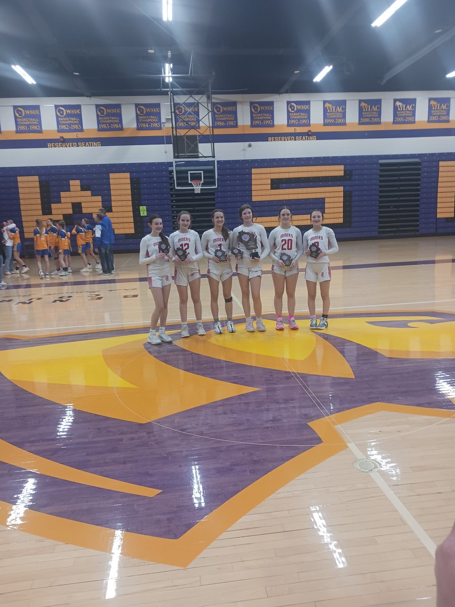 DanWebster1972's tweet photo. Congratulations to the Shullsburg, Wi. 8th grade girls basketball team for winning the Wisc. State Invitational small school division tournament
( D4 &amp; D5 ) at Stevens Point Wisc. this weekend. https://t.co/Xp4OfcuAYt