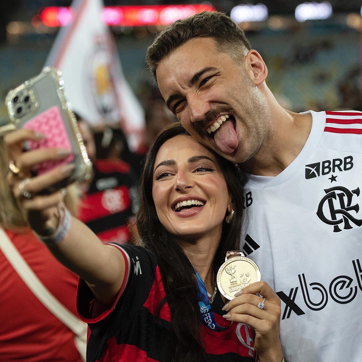 38x 🏆 @Flamengo Campeão Carioca!

@Flamengo 1x0 @oficialnifc no segundo jogo da final do @Cariocao no @maracana 

📷 @delmirojunior 

#futebol #photopremium #imprensa #press #photo #maracanã #flamengo #campeonatocarioca #novaiguaçu #campeãocarioca #final #flaxnov