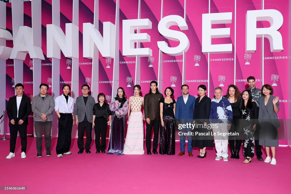 #TotheWonder team on the pink carpet at #CANNESERIES 👏🏻🥳

#我的阿勒泰 #YuShi #ZhouYiran