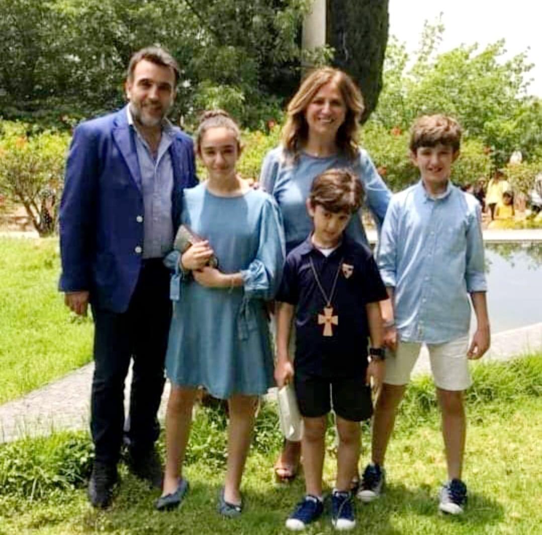 Hussain Abdul-Hussain on X: "Man on left is Pascal Sleiman and his family.  He is a member of the Lebanese Forces party. Earlier today in #Lebanon, he  was kidnapped and his phone