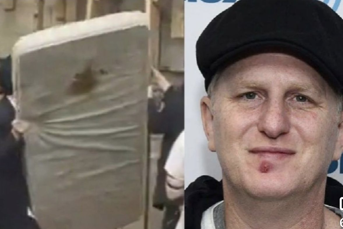 I knew that mattress reminded me of someone @MichaelRapaport #BIGGTIME