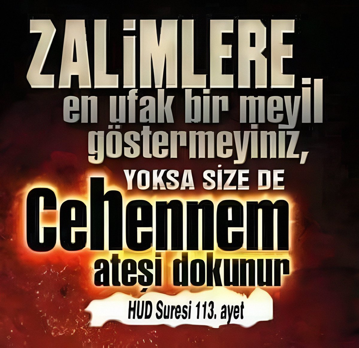 Sabah Namazı için ışıkları yanan evin, İlk misafiri MeleklerdirÂLLÂH ’ım! Bizleri öbür tarafta ateş ile terbiye etmeden, bu dünyada Namaz ile terbiye et 🌹🤲🕋💫🌙 Selâmün Âleyküm 🙋🏼‍♂️ Hayırlı Sabahlar 🌿 #SabahNamazı #SahurunuzMübarekOlsun #ElvedaYaŞehruRamazan