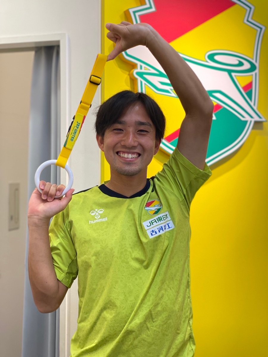 大切なお子様を離さない🤝 なんと吊り革《黄色・緑》（2,860円）を発売