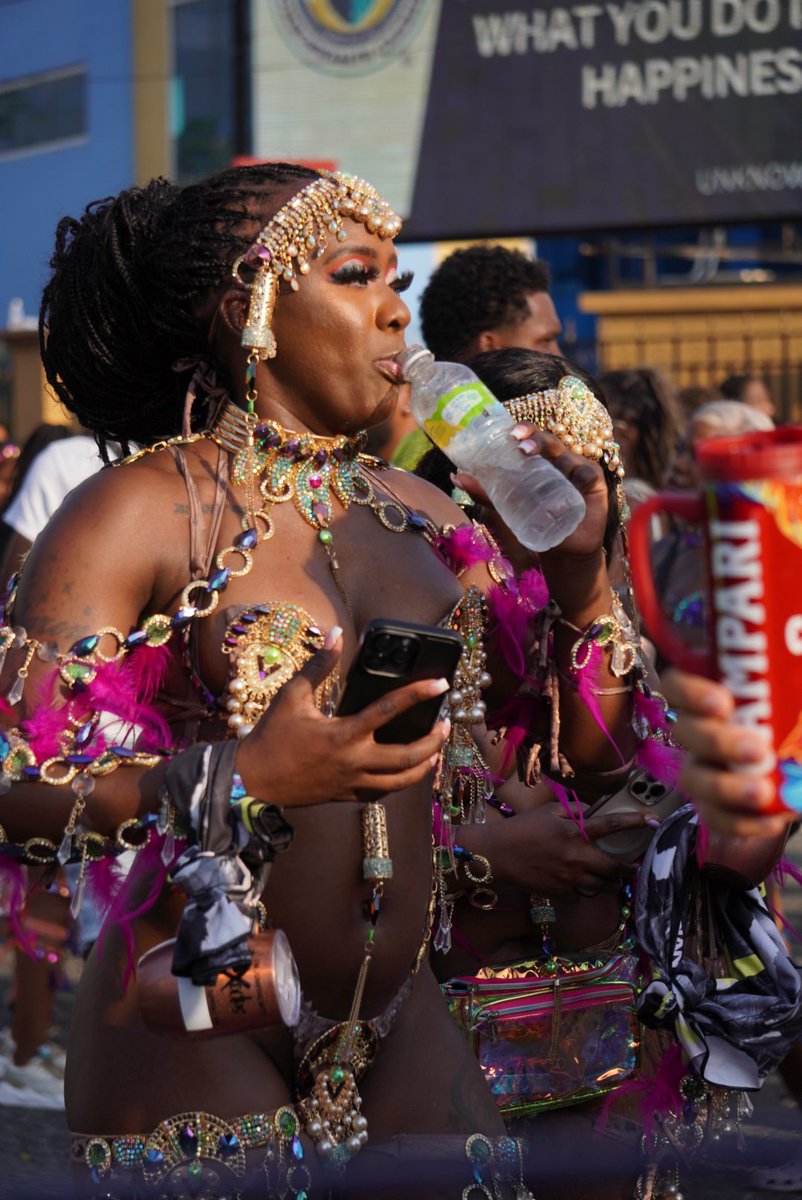 876SpringWater's tweet image. 🎵We creating history, let we make a documentary, put the cameras on we, document weeeee!🎵 #876Water ##XodusCarnival