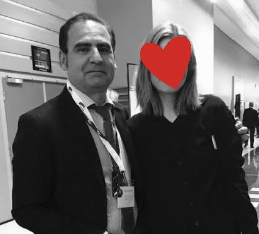 دی لچک په یو ویډیو کی وایي موږ(امارت) بغیر د پاکستانه ژوند نشو کړای.
موږ نه پوهیږو چی ده ته دا مقام چا ورکړ چی د امارت له ادرسه وغږیږي، دا ډیر د شرم او افسوس خبره ده چی داسې یو کونی، زاني او بدنامه څیره اوس د امارت له ادرسه په میډیا کی غږیږي او نماینده ګي کوي.