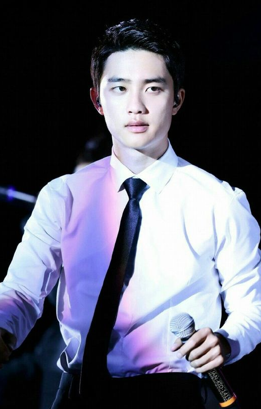 AboutMusicYT's tweet photo. EXO's Kyungsoo announces a new album, 'Blossom', out May 7th. https://t.co/TIvVxzLqe7