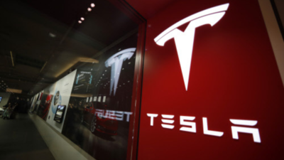 OMRcat's tweet photo. #Tesla begins making #cars in #Germany for #export to #India this year'
India is the world's #thirdlargest #carmarket.
https://t.co/9Xqf5TOTDT https://t.co/WOWCsZgDDp
